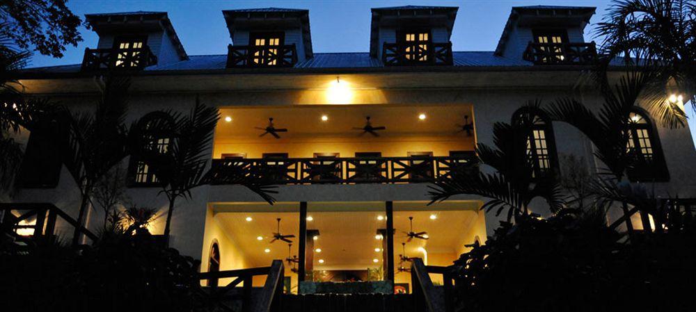 סן איגנאסיו Mahogany Hall Luxury Boutique Resort מראה חיצוני תמונה