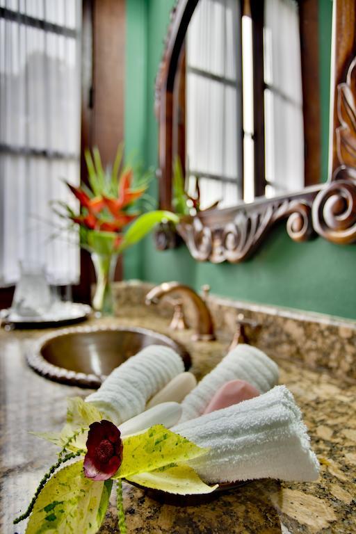 סן איגנאסיו Mahogany Hall Luxury Boutique Resort חדר תמונה