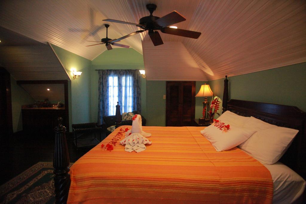 סן איגנאסיו Mahogany Hall Luxury Boutique Resort מראה חיצוני תמונה